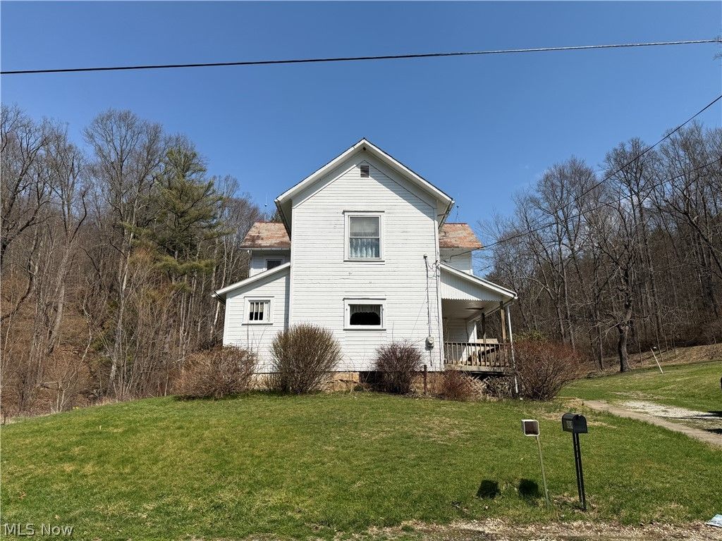 Photo of 6809 Leonhard Hill Road SW, Port Washington, OH 43837 (MLS # 5195439)