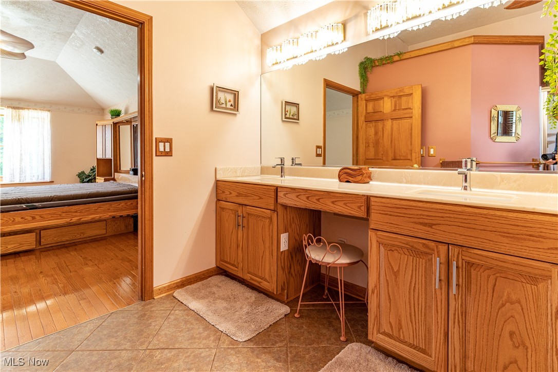 16317 Acacia Drive, Strongsville, Ohio image 10