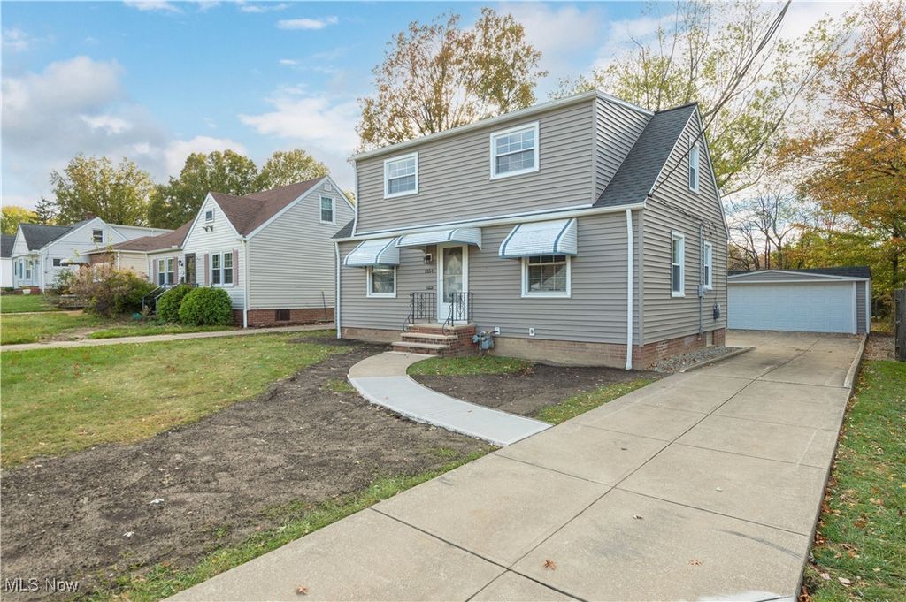 Photo of 1854 E 300th Street, Wickliffe, OH 44092 (MLS # 5167486)