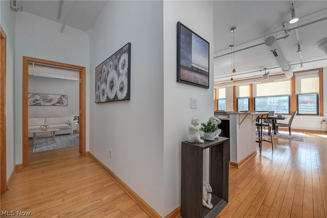 Sincere Bldg Condo - Residential