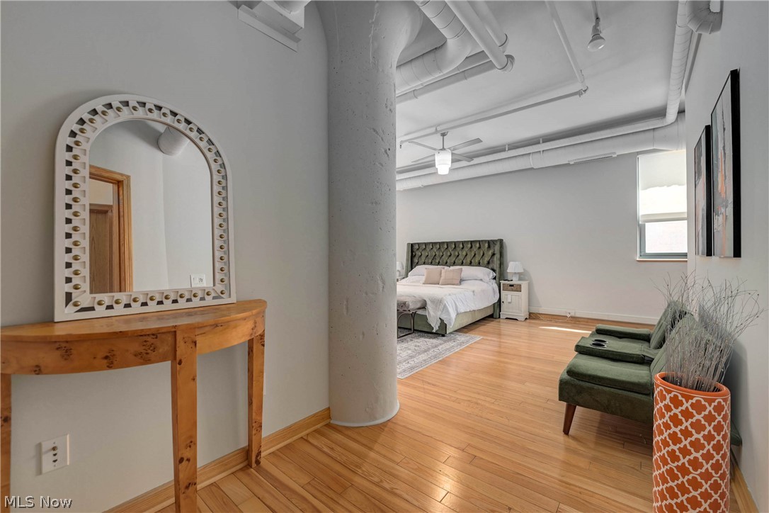Sincere Bldg Condo - Residential