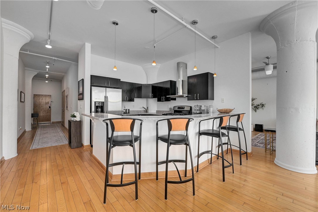 Sincere Bldg Condo - Residential