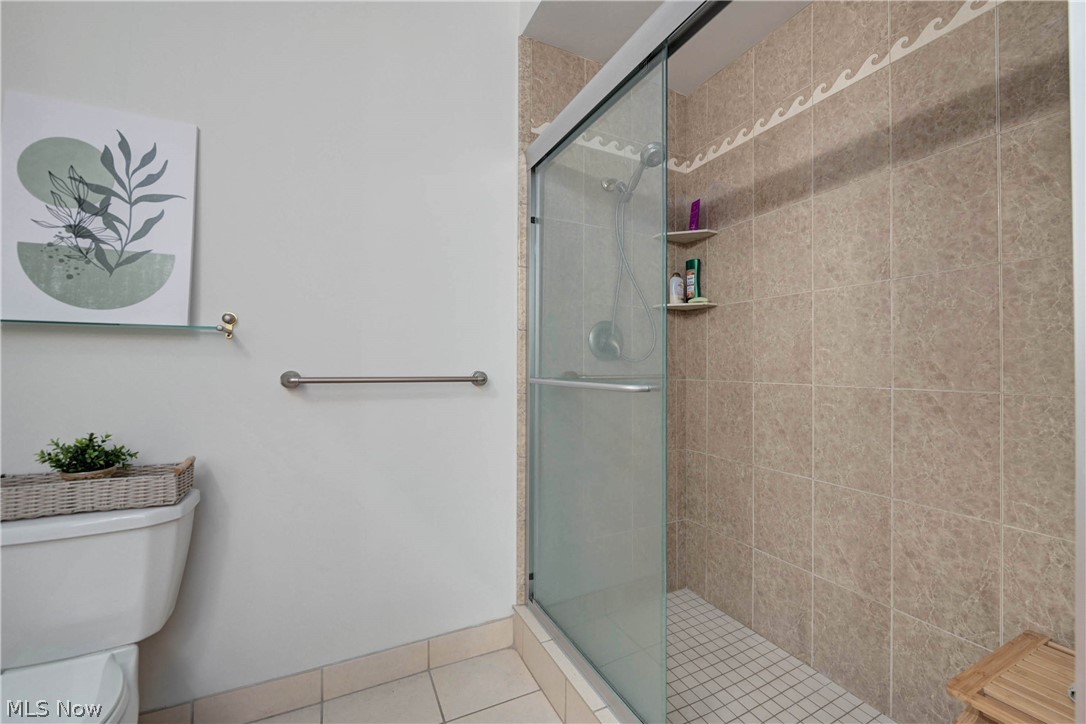 Sincere Bldg Condo - Residential