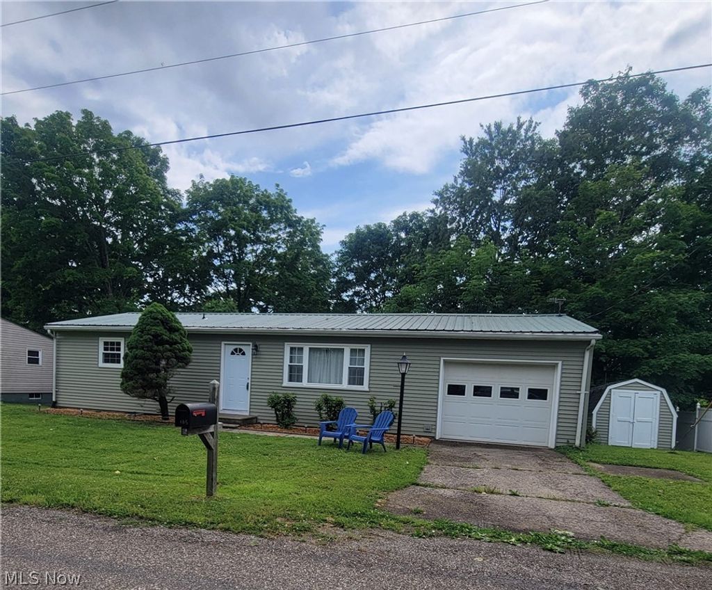 Photo of 185 Belavista Drive, Marietta, OH 45750 (MLS # 5211767)