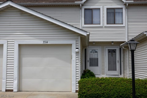 Condo For Sale - 5514 Sandpiper Drive<br/> Parma, OH 44134