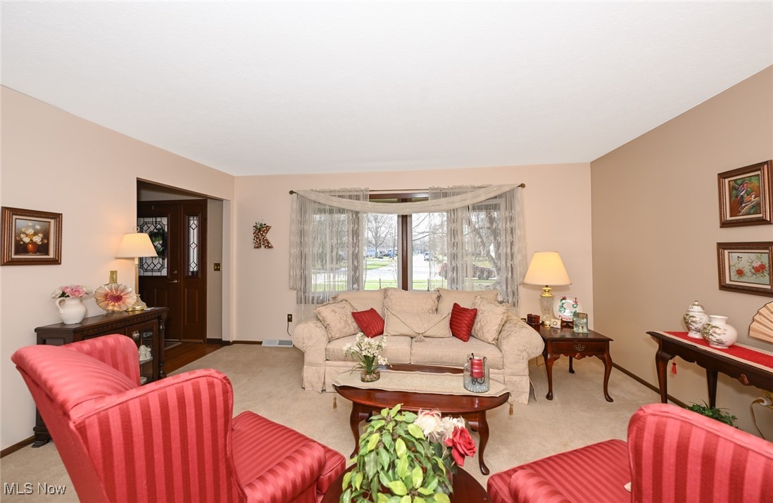 26788 Skyline Drive, Olmsted Township, Ohio image 4
