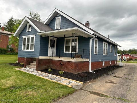 Photo for 1637 E High Avenue