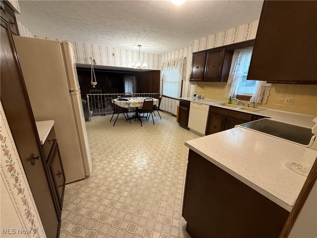 Merlos Golden Park - Residential