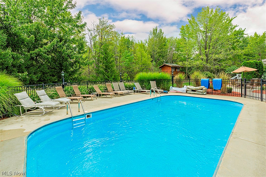 Moreland Hills - Residential