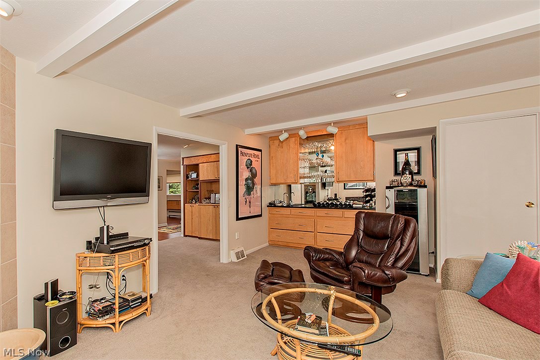 Moreland Hills - Residential