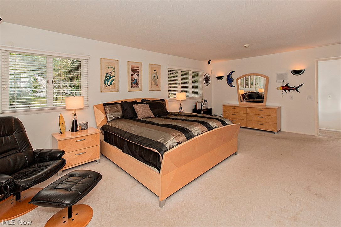 Moreland Hills - Residential