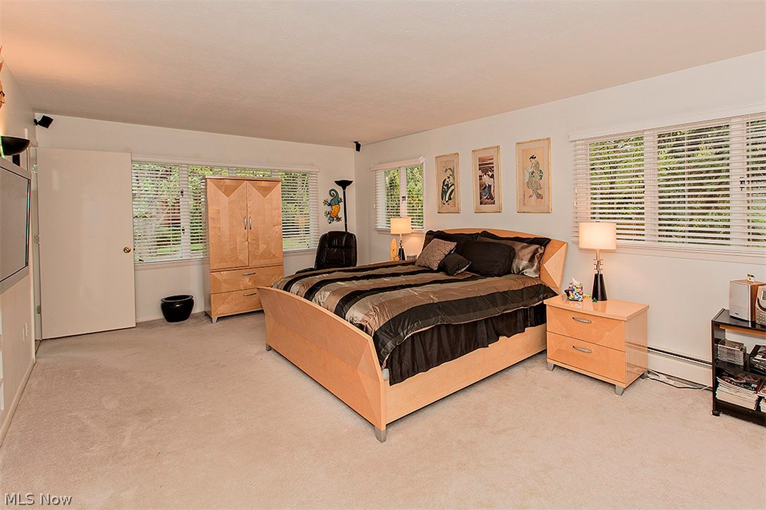 Moreland Hills - Residential