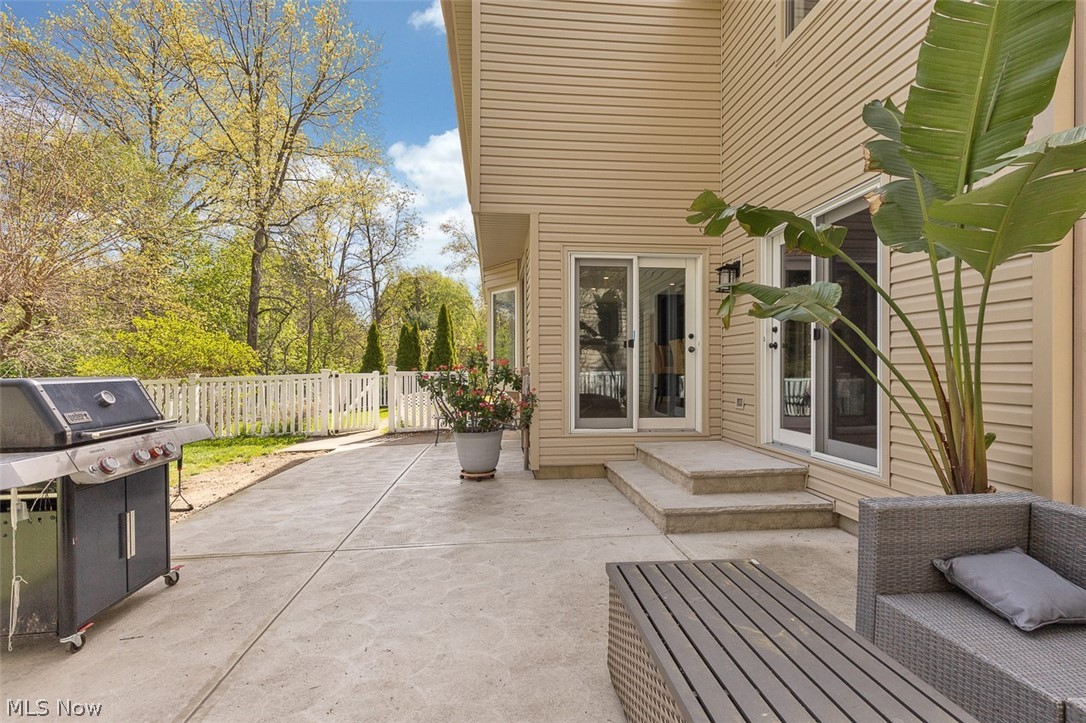 Green Pointe 07 - Residential