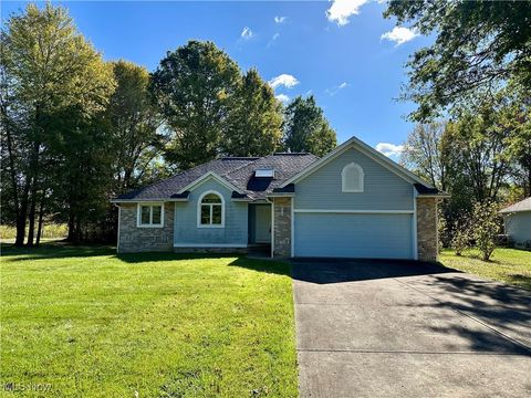 Homes For Sale - 2010 Powder Mill Run<br/> Trumbull County, Youngstown, OH 44505