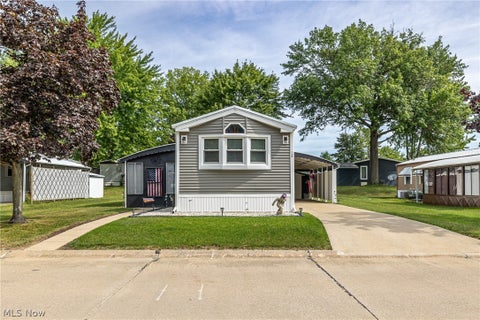 Homes For Sale - 12 Sycamore Drive<br/> Olmsted Falls, OH 44138