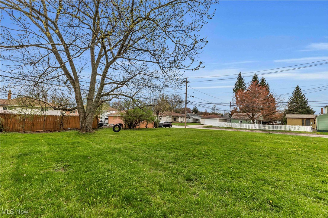 14608 Rockside Road, Maple Heights, Ohio image 32
