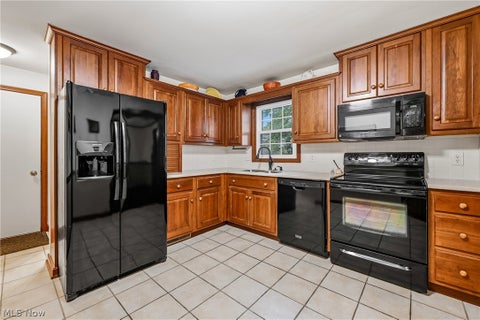Tiny photo for 2378 Oak Street, Salem, OH 44460 (MLS # 5254910)