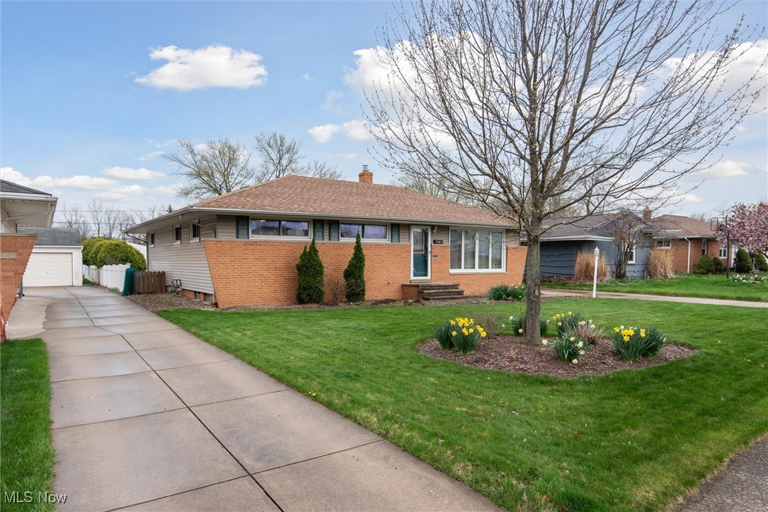 10371 Moore Drive, Parma, Ohio image 37