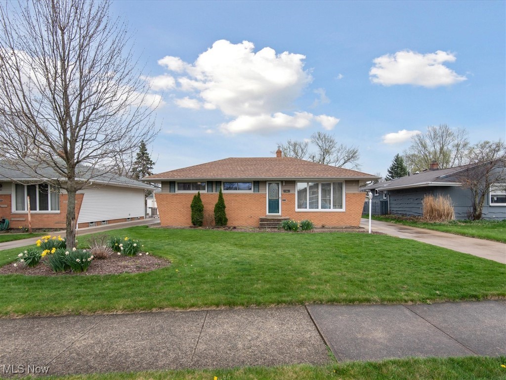10371 Moore Drive, Parma, Ohio image 1