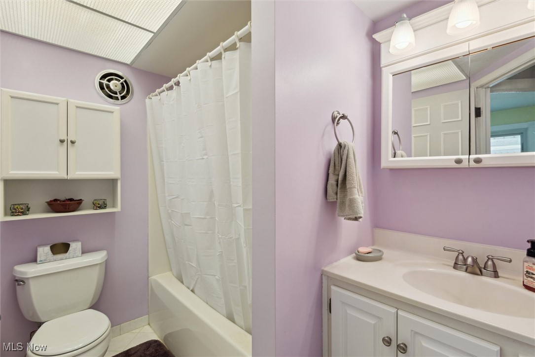 10371 Moore Drive, Parma, Ohio image 20