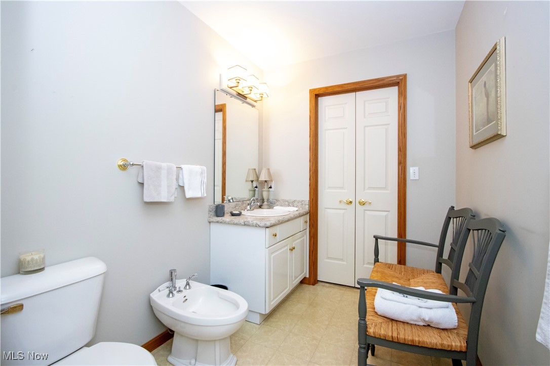 Wooster, Ohio 44691, United States, 2 Bedrooms Bedrooms, ,2 BathroomsBathrooms,Residential,Contingent,183934