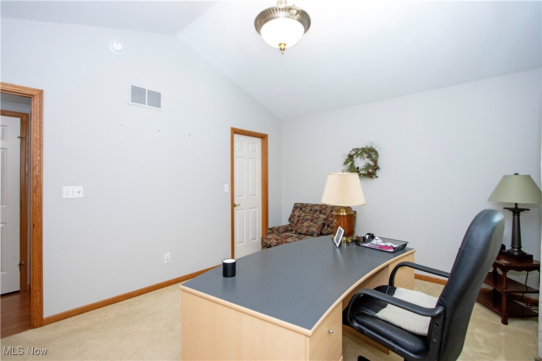 Wooster, Ohio 44691, United States, 2 Bedrooms Bedrooms, ,2 BathroomsBathrooms,Residential,Contingent,183934