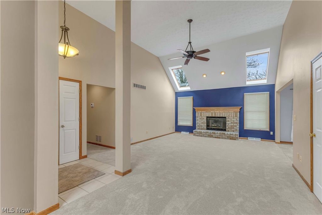 Photo of 1023 Gulf Road, Elyria, OH 44035 (MLS # 5196558)