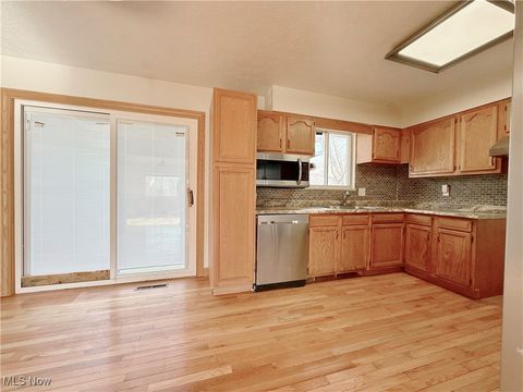 Tiny photo for 49 Oak Acres Circle, Washington, WV 26181 (MLS # 5179131)