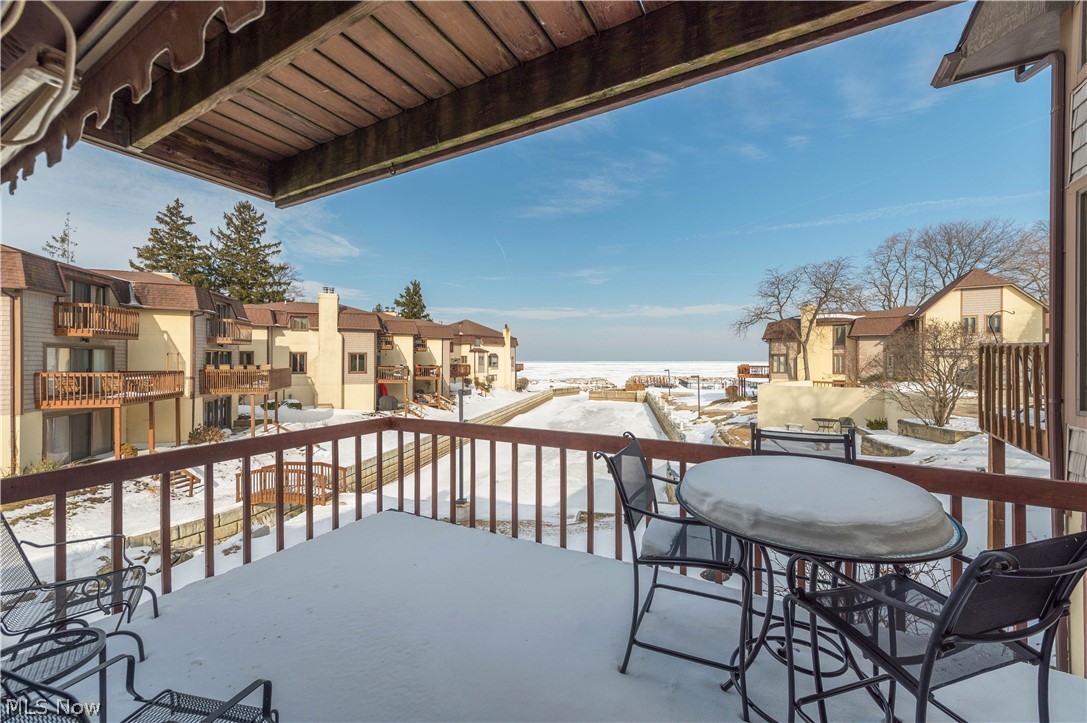 Compass Rose - Residential