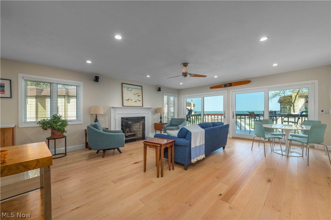 Compass Rose - Residential