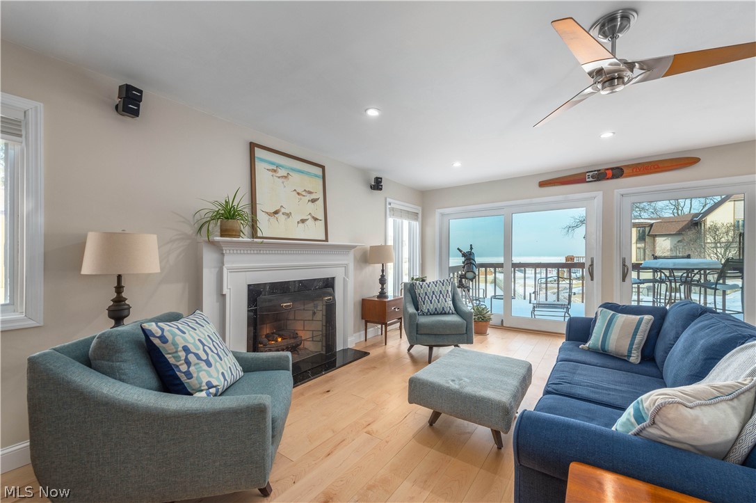 Compass Rose - Residential