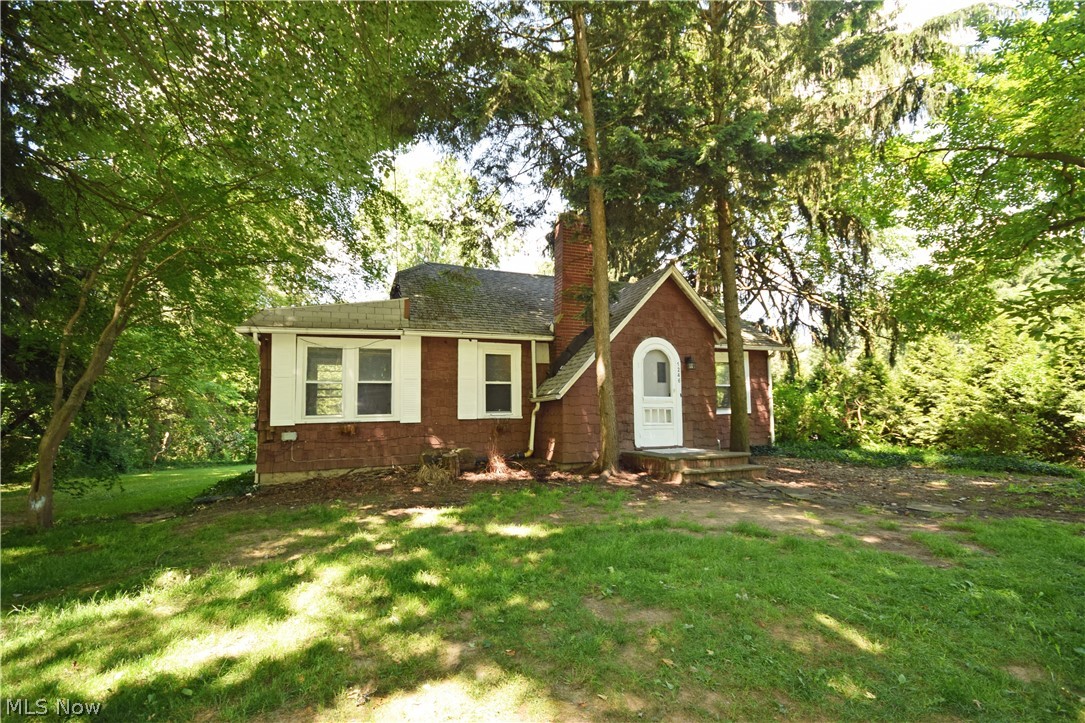 Welcome to 1246 Hudson Rd on over one acre! This charming home has 4 bedrooms two of which are conveniently located on the first floor. Freshly paint throughout and carpets have all been professionally cleaned. Updated bathroom! Over sized 2 car garage and storage shed. Call today to schedule your private tour!