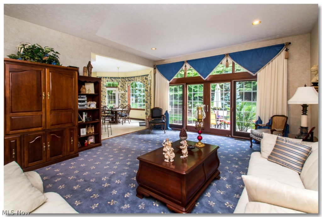 South Hampton Woods - Residential