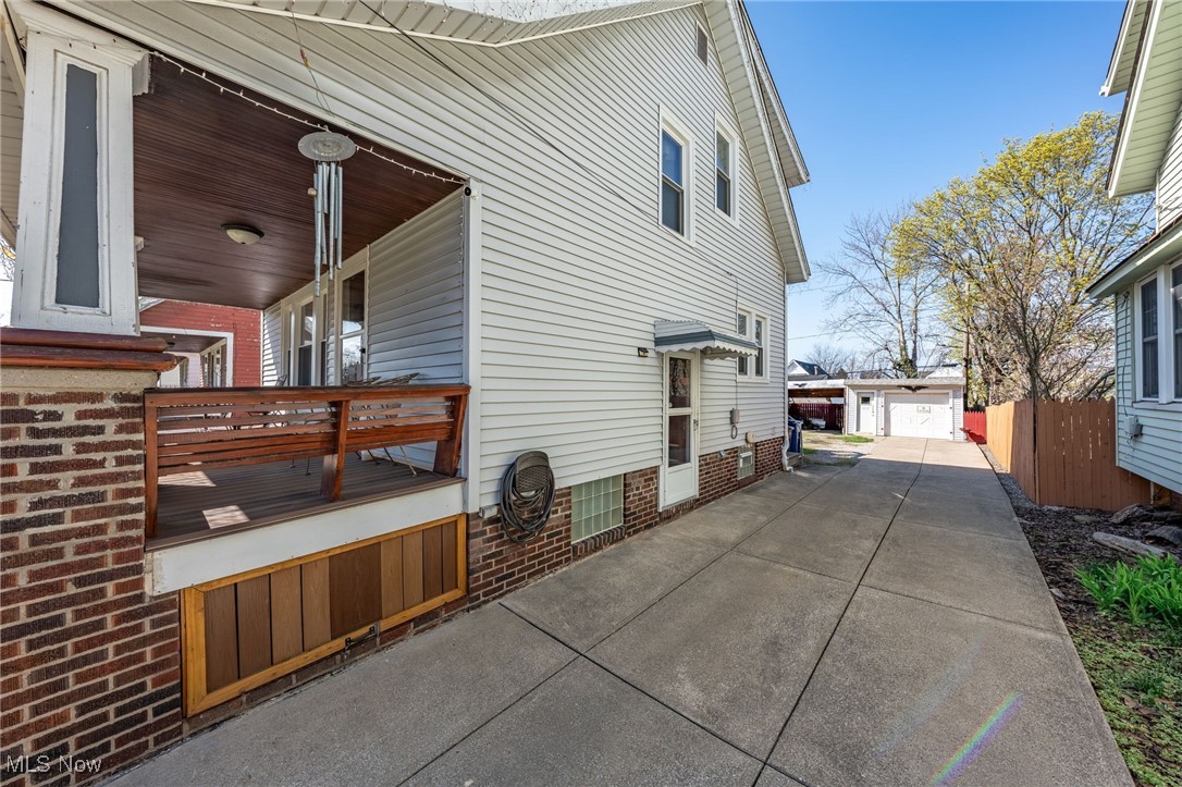 3218 Hillcrest Avenue, Cleveland, Ohio image 4