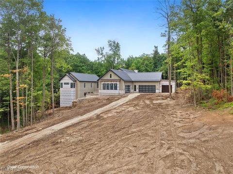 2324 Hard Rock Way Hinckley OH 44233