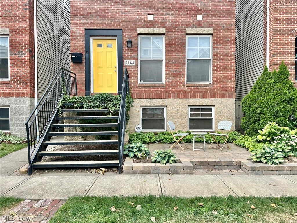 Photo of 2188 W 6th Street #DOWN, Cleveland, OH 44113 (MLS # 5214616)