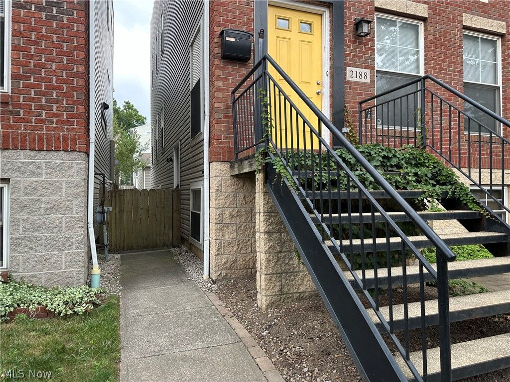 Photo of 2188 W 6th Street #DOWN, Cleveland, OH 44113 (MLS # 5214616)