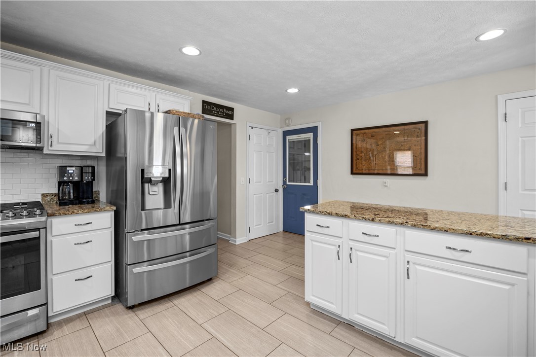 19064 Colahan Drive, Rocky River, Ohio image 10