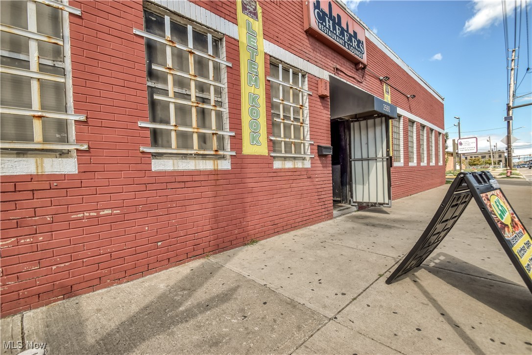 3560 e 93rd Street