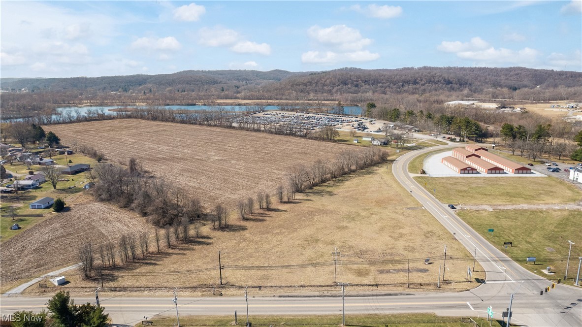 Schoenbrunn/Moravianlands - Commercial Sale