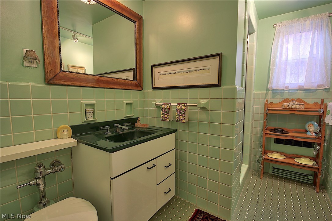 Shaker Towers - Residential