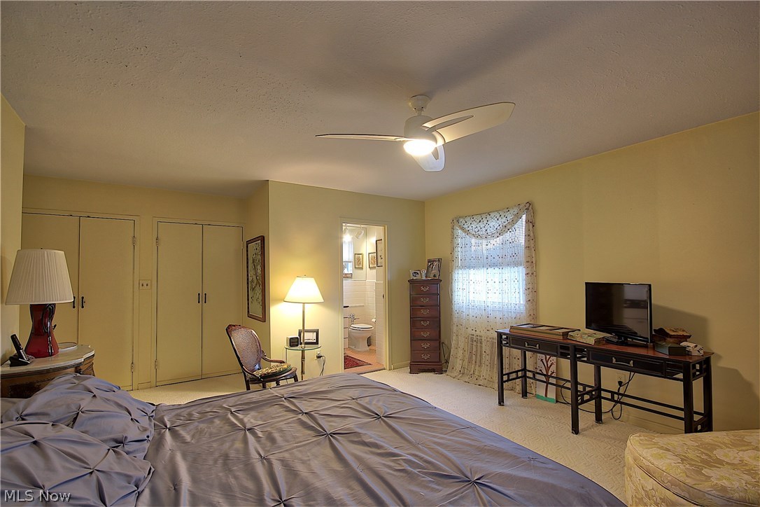 Shaker Towers - Residential