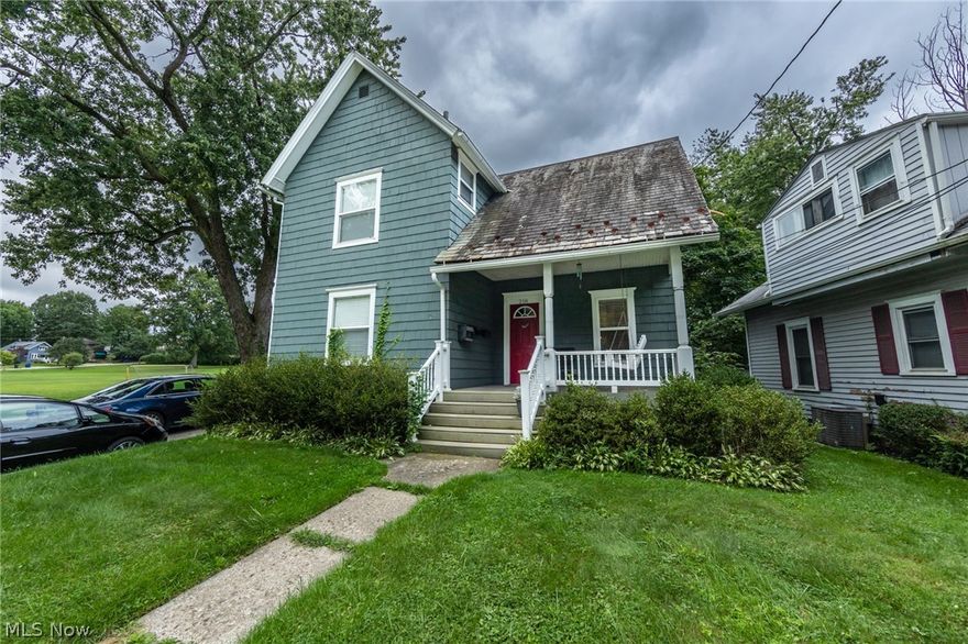 A great opportunity to own a duplex in Kent! This home is close to many of the Kent amenities such as shopping, restaurants and entertainment! Very clean and updated 3 bedroom 1 bath unit, currently rented on a month to month basis at $1250. The other unit is a nice 1 bed 1 bath unit that will be vacant at the end of September, previously rented at $850. Great investment opportunity, in an incredible location.