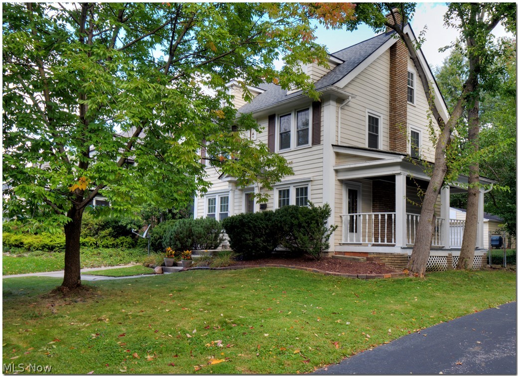 Shaker Lakes - Residential