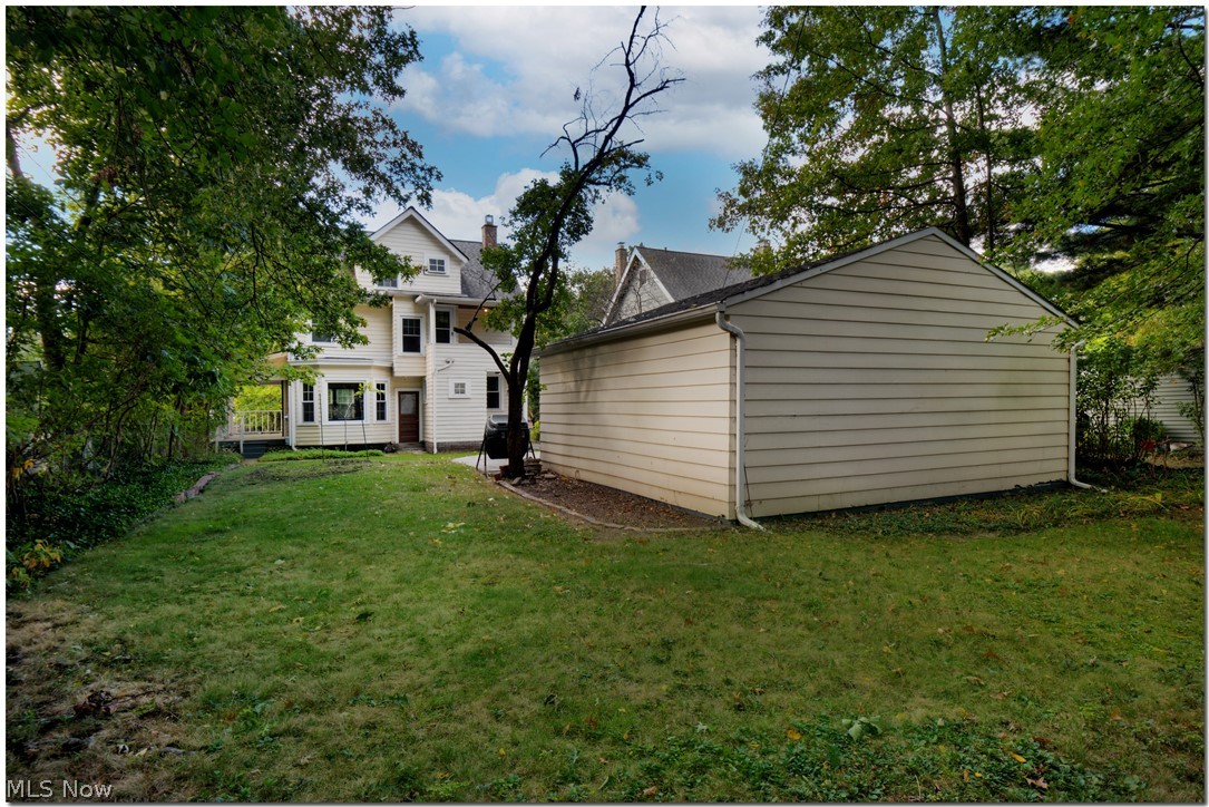 Shaker Lakes - Residential