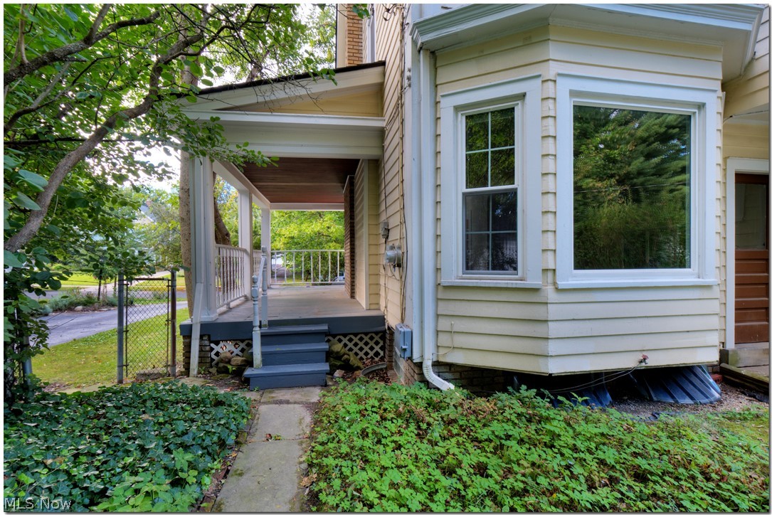 Shaker Lakes - Residential