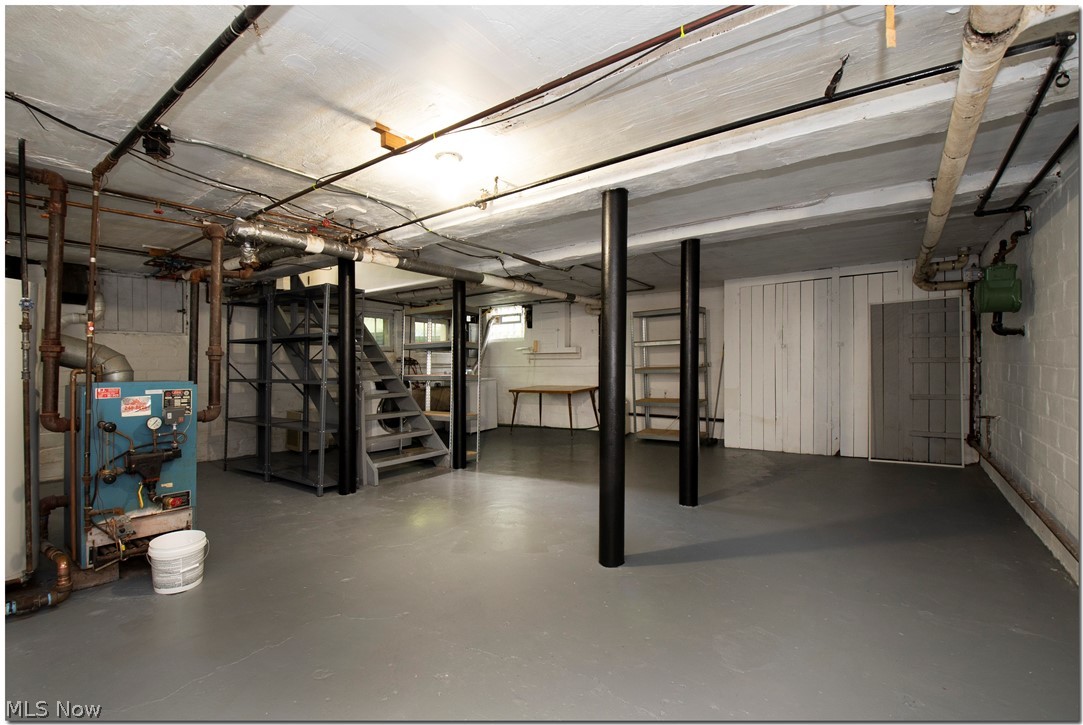 Shaker Lakes - Residential