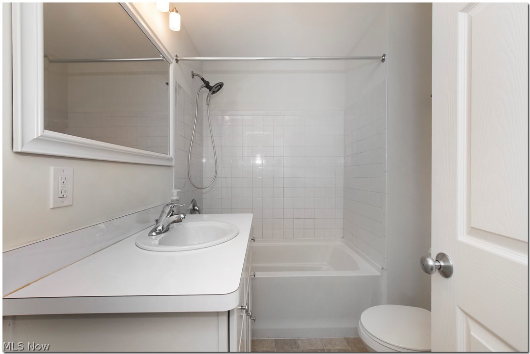 Shaker Lakes - Residential