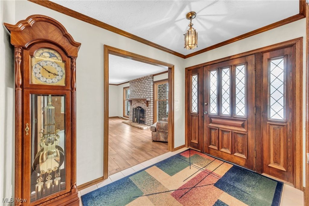 Photo of 410 Breezewood Circle, Wadsworth, OH 44281 (MLS # 5176932)