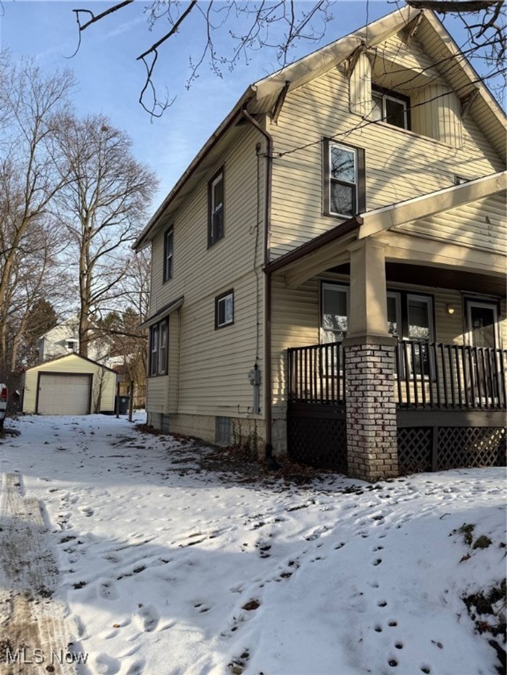 Photo of 1235 Bellows Street, Akron, OH 44301 (MLS # 5179933)